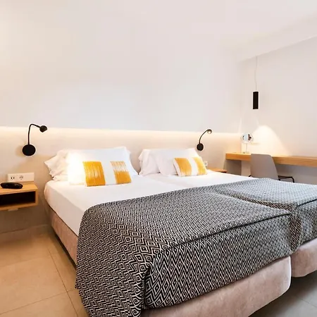 Inturotel Esmeralda Park Apartmanhotel 4*