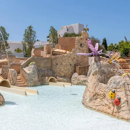 アパートホテル イントゥロテル エスメラルダ パーク Cala D´Or